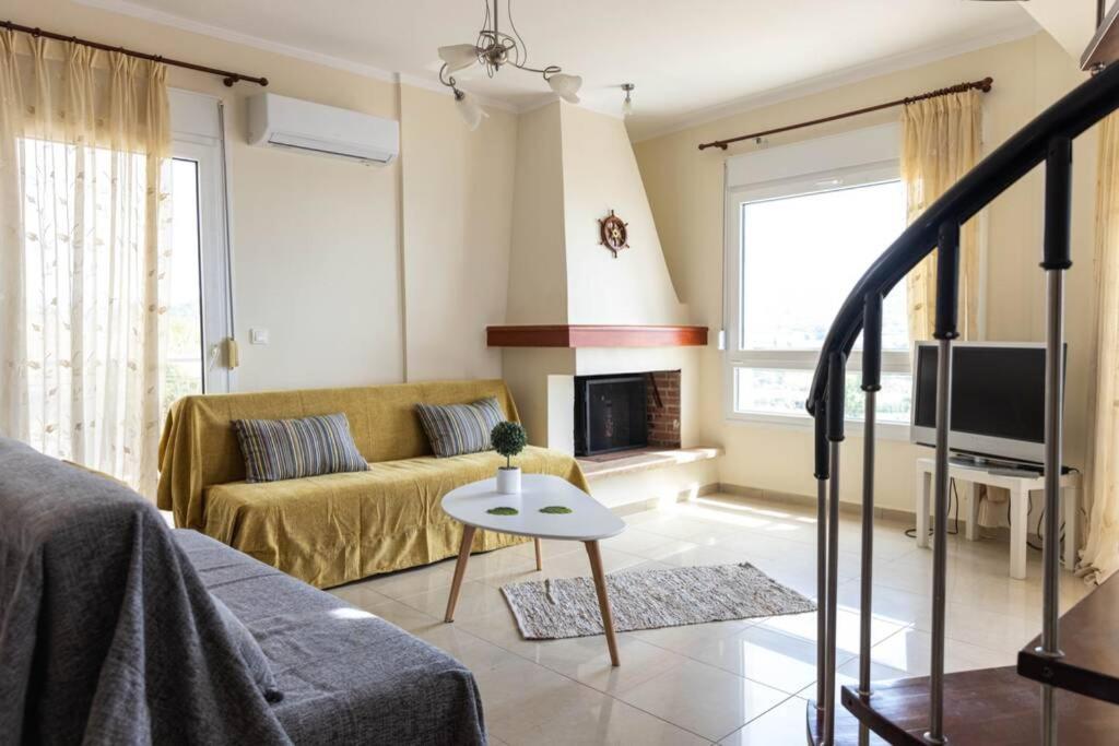 Port View House-Comfy Family Apartment-Panoramic View Néa Péramos Esterno foto