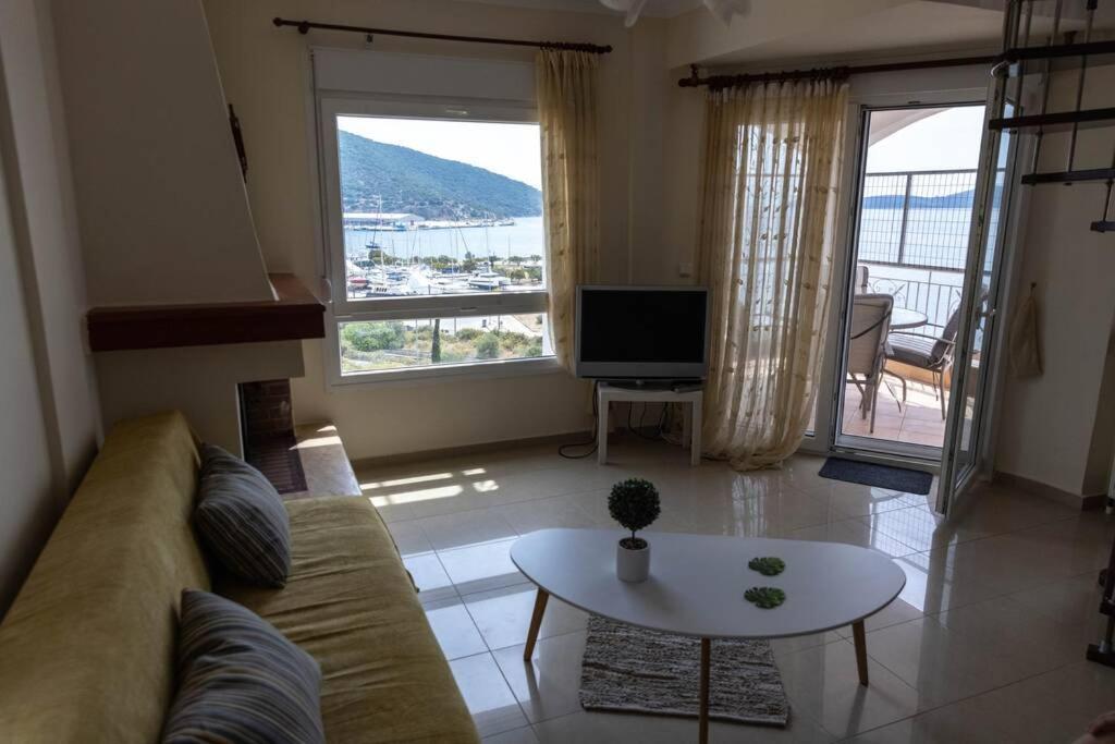 Port View House-Comfy Family Apartment-Panoramic View Néa Péramos Esterno foto